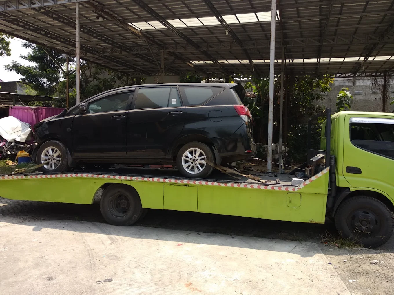 Towing dan Derek Mobil 24 Jam Semarang Jaya Sakti