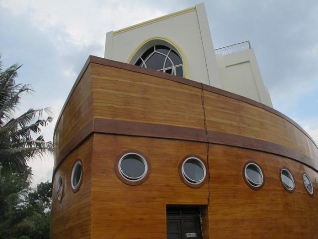 Masjid Kapal Keselamatan (Assafinatun Najah)