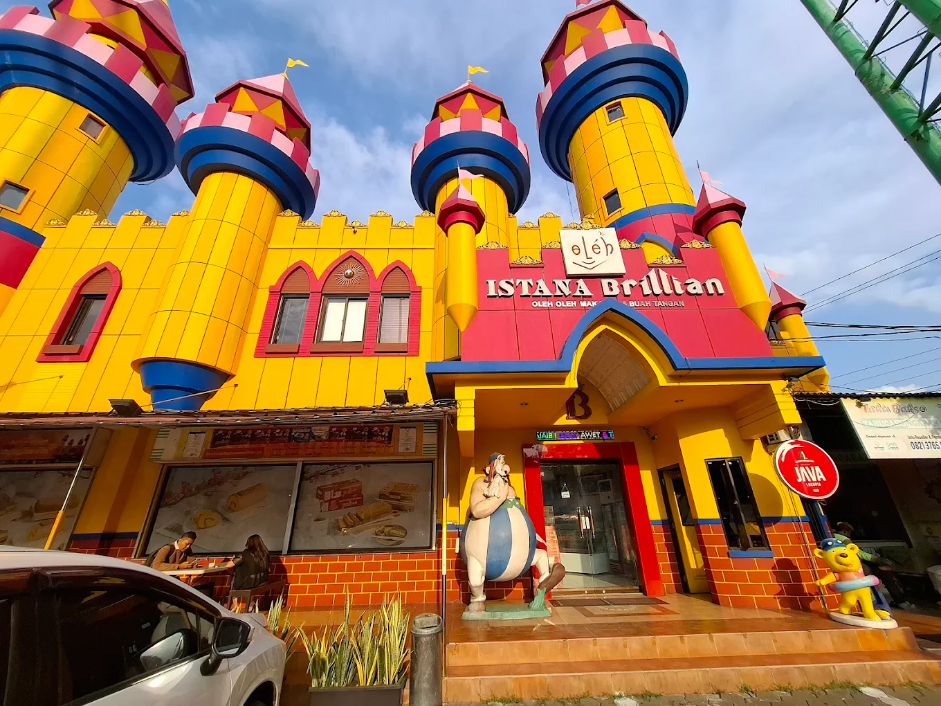 Istana Brillian Oleh-oleh semarang