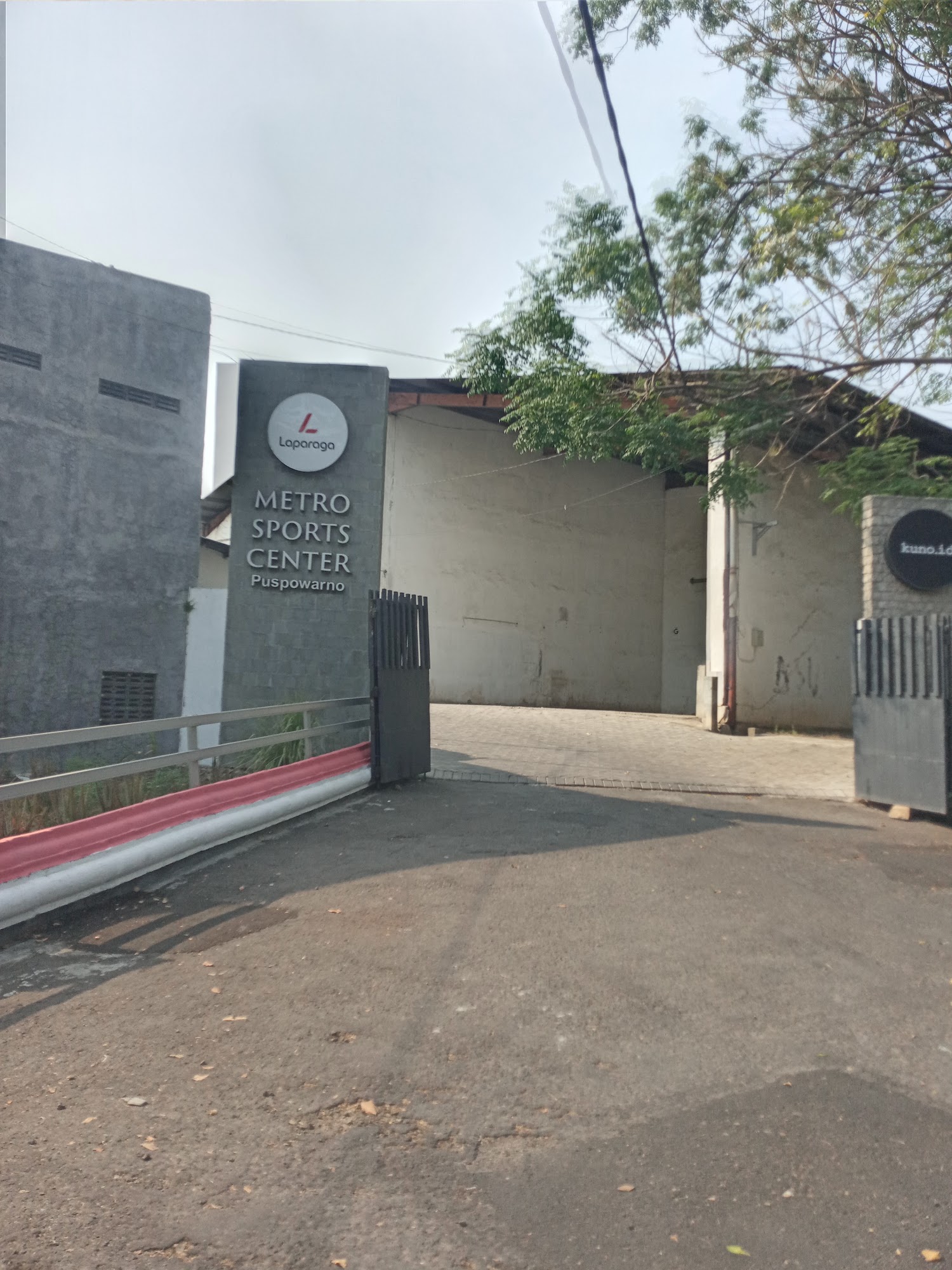Lapangan Basket Metro Laparaga Sports Center Puspowarno