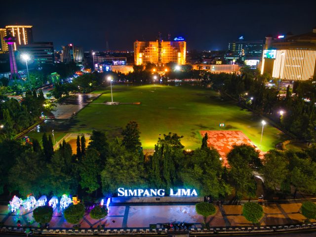Lapangan Basket Simpang Lima