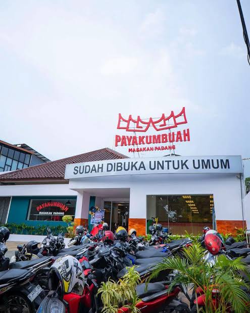 RM Payakumbuah, Semarang
