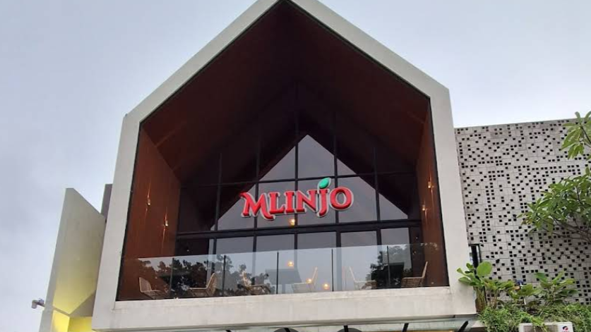 Mlinjo Cafe and Resto Semarang