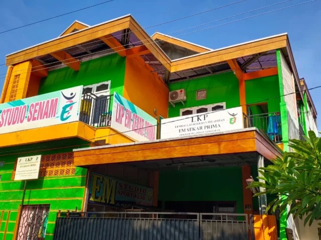 EM Studio Senam Semarang