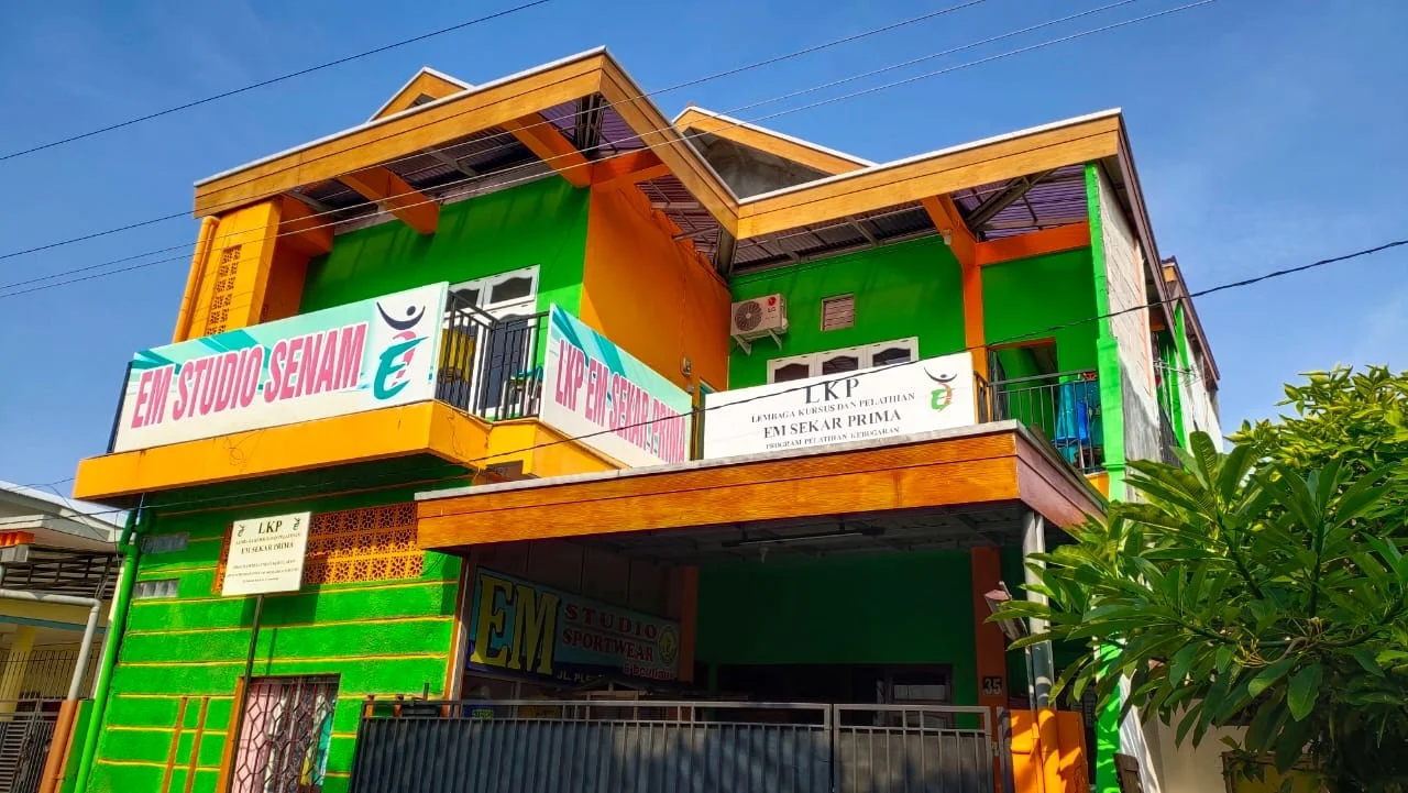 EM Studio Senam Semarang