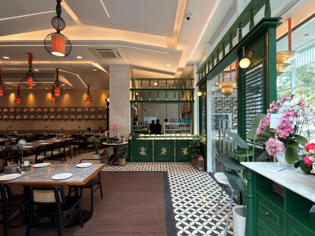 Resto Padang Daun Mudo